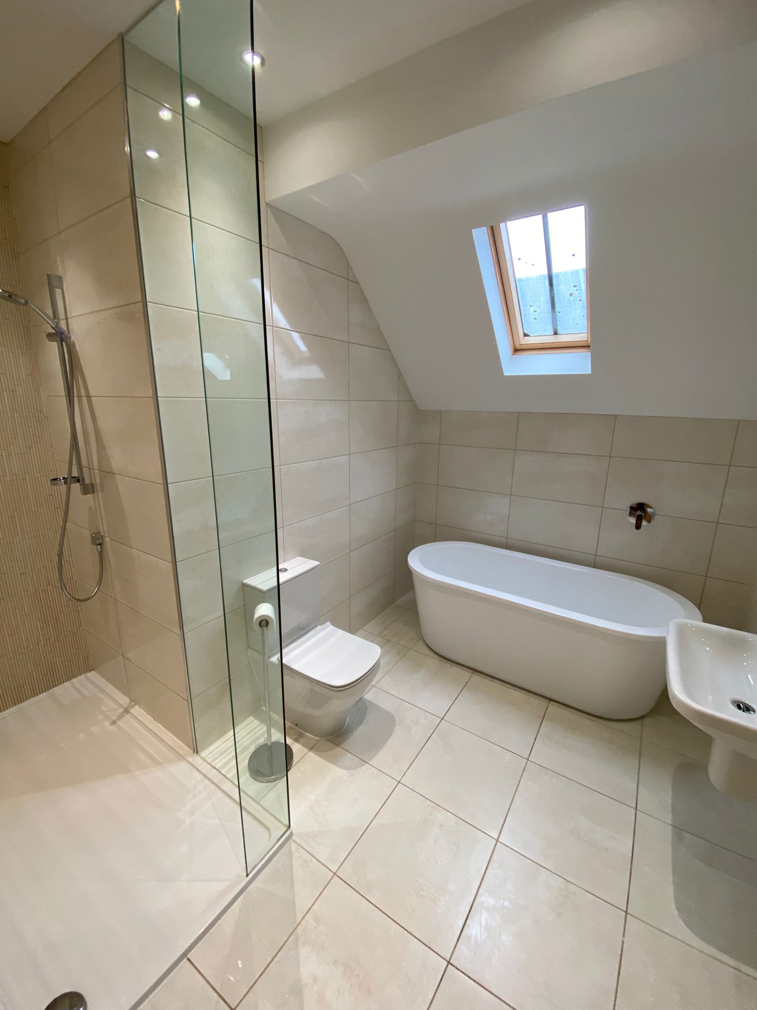 Luxury bathroom deep clean — freestanding bath and wet room